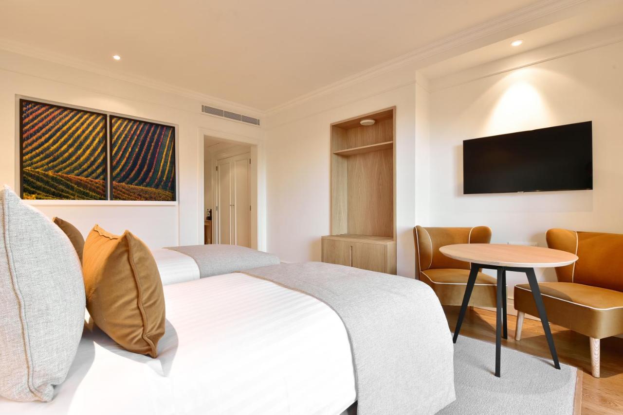 โดลเช บาย วินด์แฮม กัมโปเรอัล ลิสบัว Hotel ตูร์ซิฟาล ภายนอก รูปภาพ