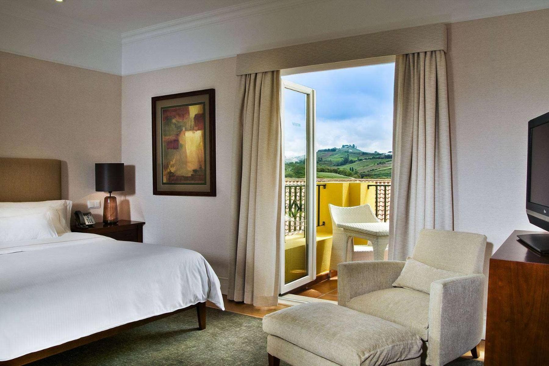 โดลเช บาย วินด์แฮม กัมโปเรอัล ลิสบัว Hotel ตูร์ซิฟาล ภายนอก รูปภาพ A bedroom at the Hotel